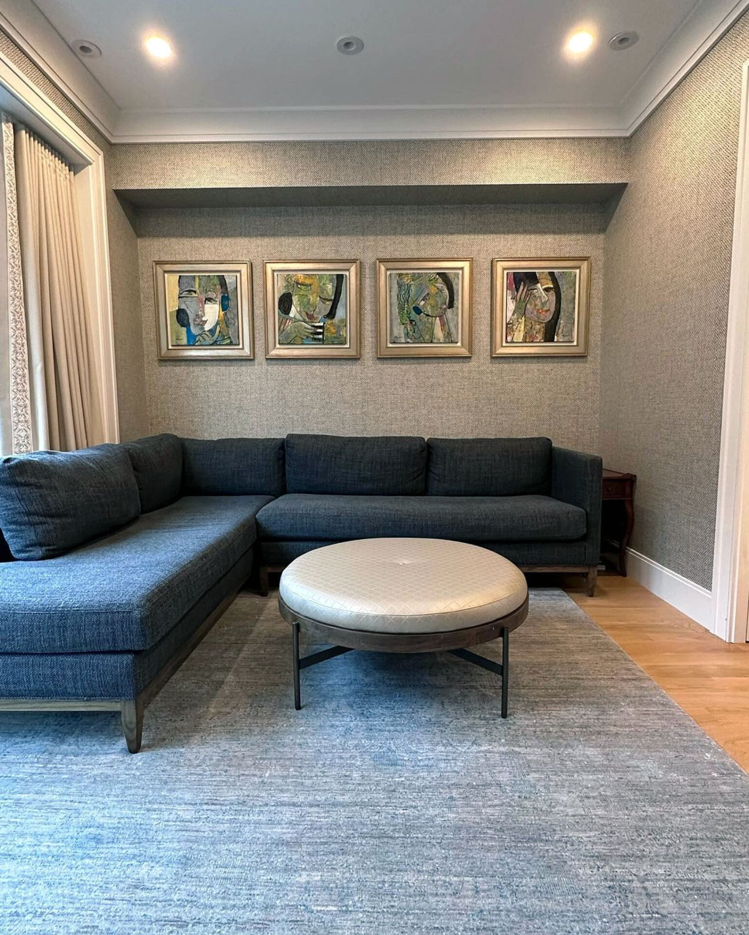Wallpaper & Wall Covering Installation