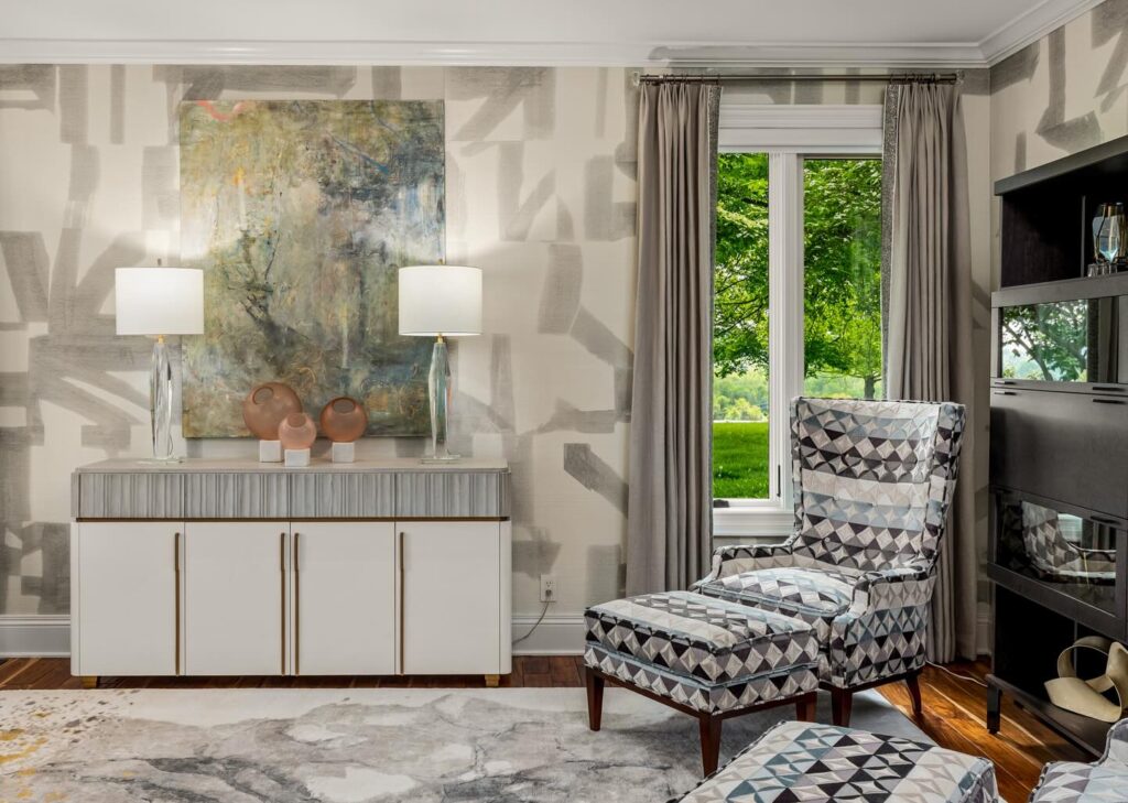 Thinking About Wallpaper? Here’s Where to Start
